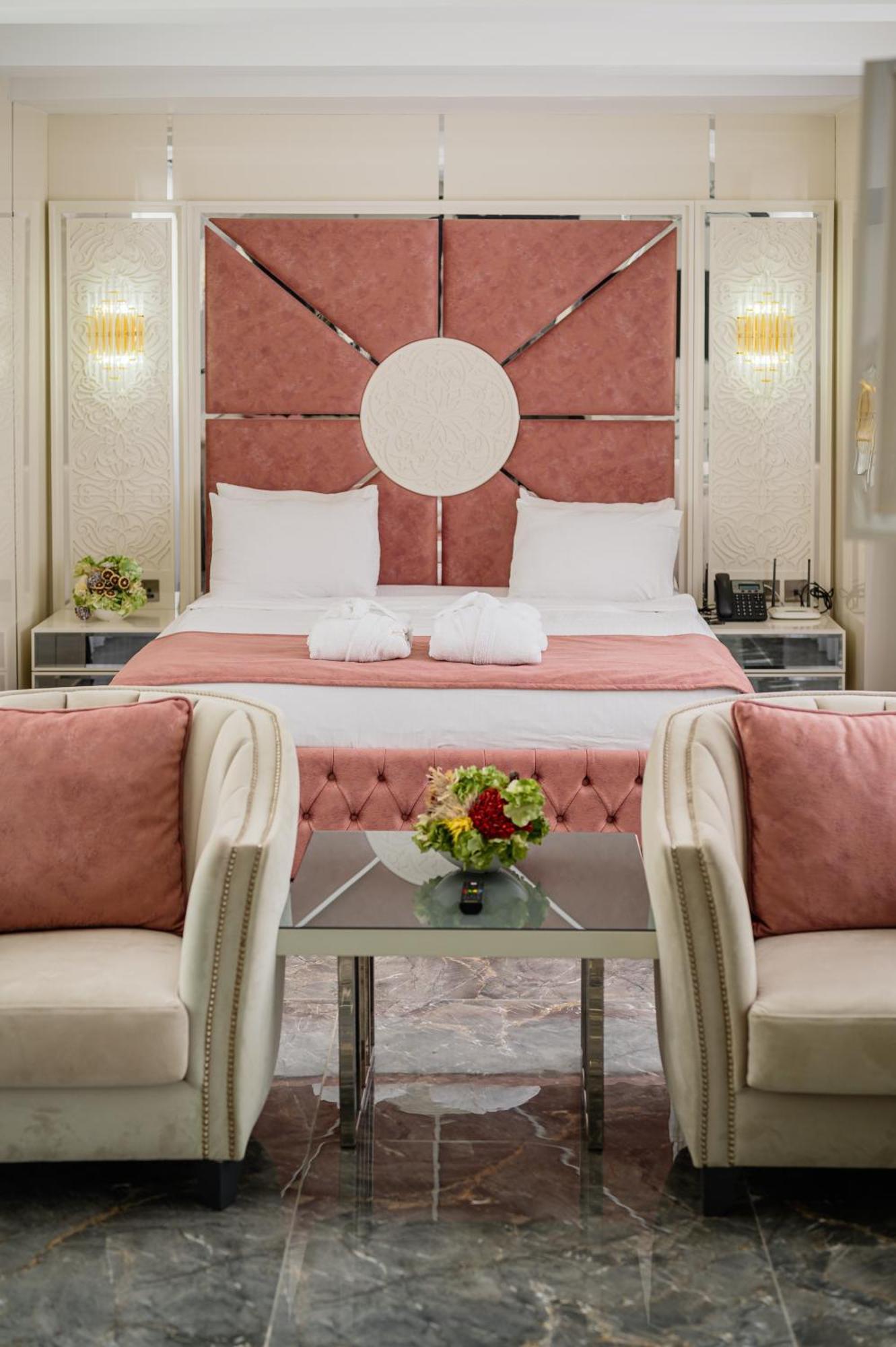 Royal Palace Hotel Nicosia Kültér fotó